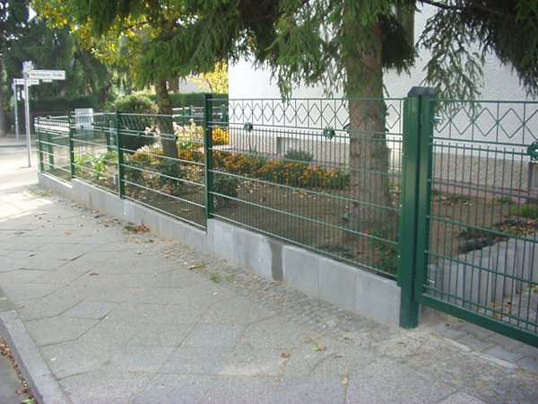 Stabgitterzaun Grün